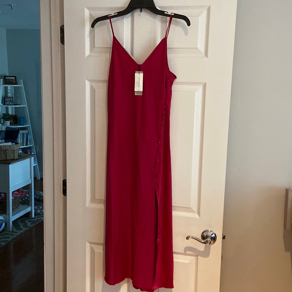 Banana Republic Factory 6P Fuscia dress. New with tags.